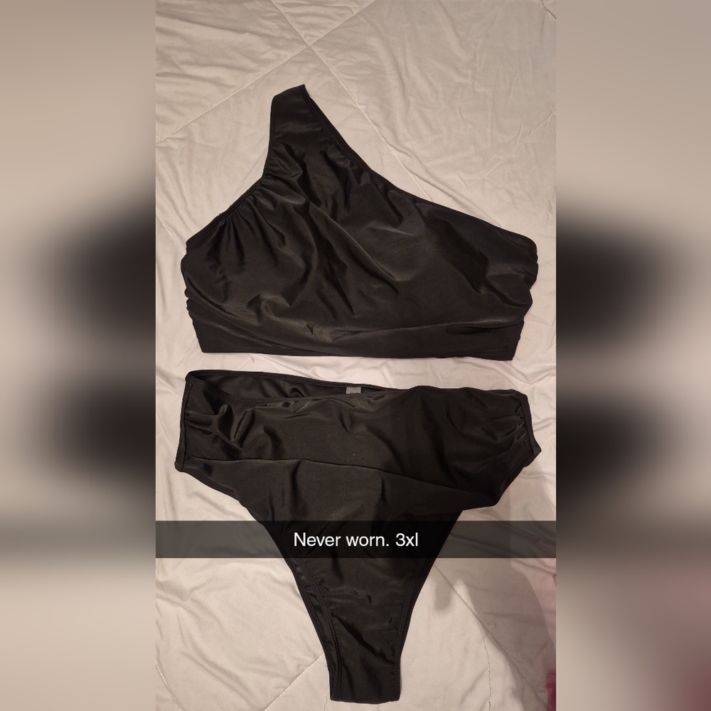 SHEIN Black One-Shoulder Bikini